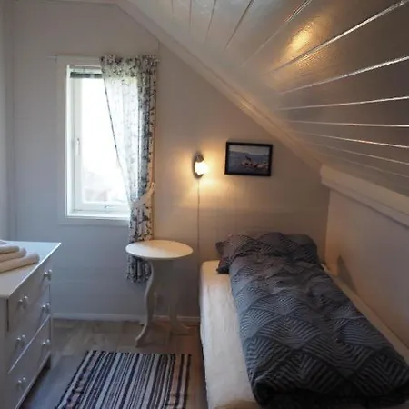 Klaevold Utleigehus Holiday home Klevoll